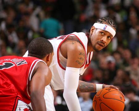 辽宁男篮王哲林连续得分超30