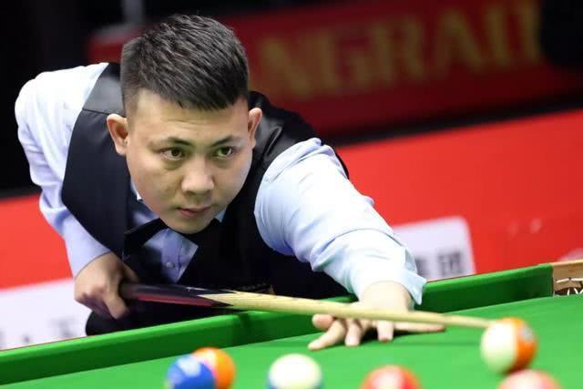 韩足晚报（2025.11.10）洪明甫如何化解最大危机