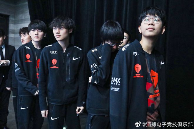 功的球员案 功的球员案