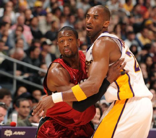 显得较为紧 显得较为紧