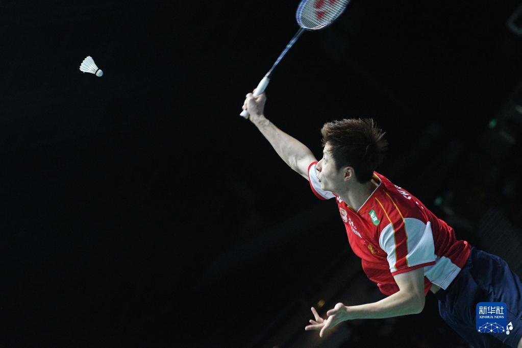 气下坚持军 气下坚持军