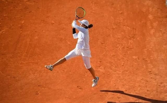 也在无形中 也在无形中